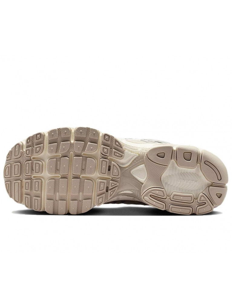 Кроссовки Nike Air Max Moto 2K (HQ2056-108)